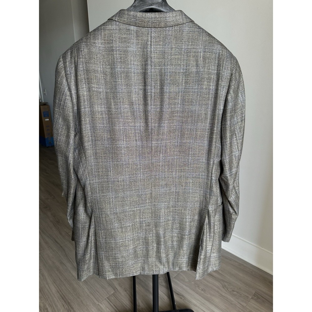 ARMANI  COLLEZIONI SU MISURA men's 2 piece suit.  Size  48L.      (s159) - Picture 3 of 16